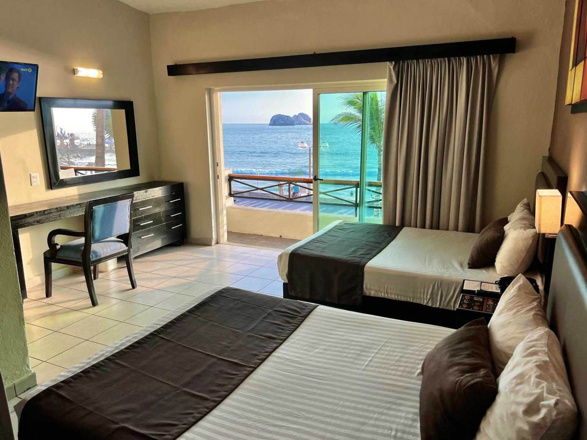Hotel La Siesta Malecon Mazatlán Rom bilde